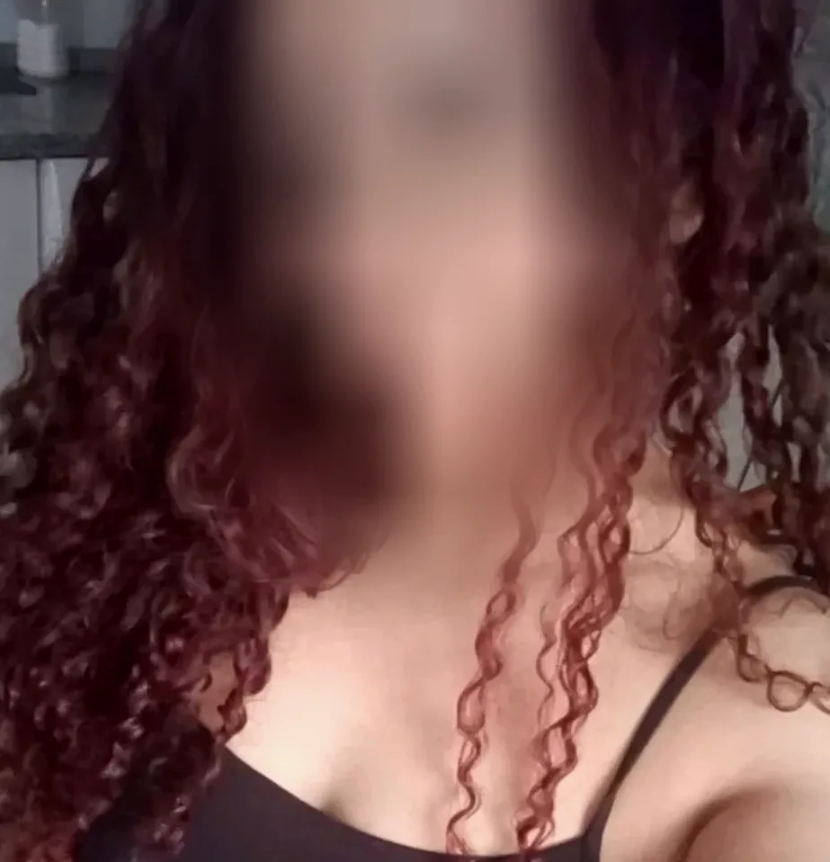 Nawal, 25 años